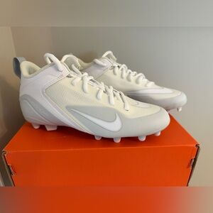 Brand New Nike Alpha Huarache 8 Varsity LAX Lacrosse Cleats - 4.5 Youth